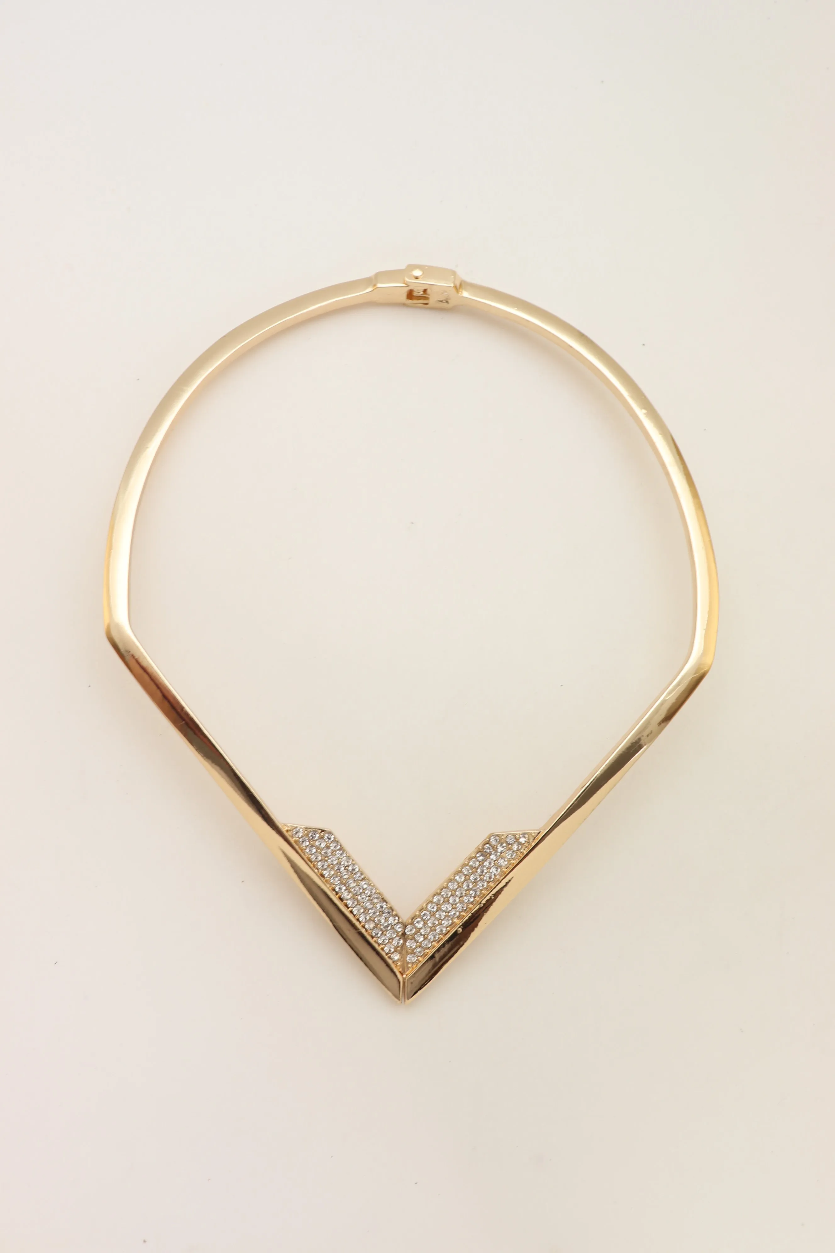 Edgy able Gold Metal Strand Choker Fancy Necklace V Shape One Size