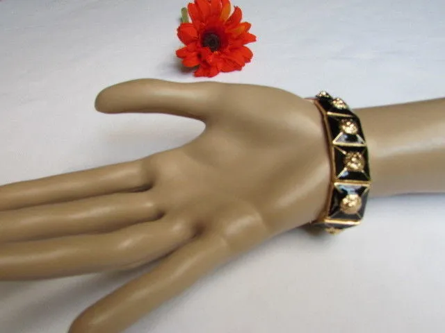 Gold Metal Elastic Bracelet Multi Mini Lion Head Black Squares