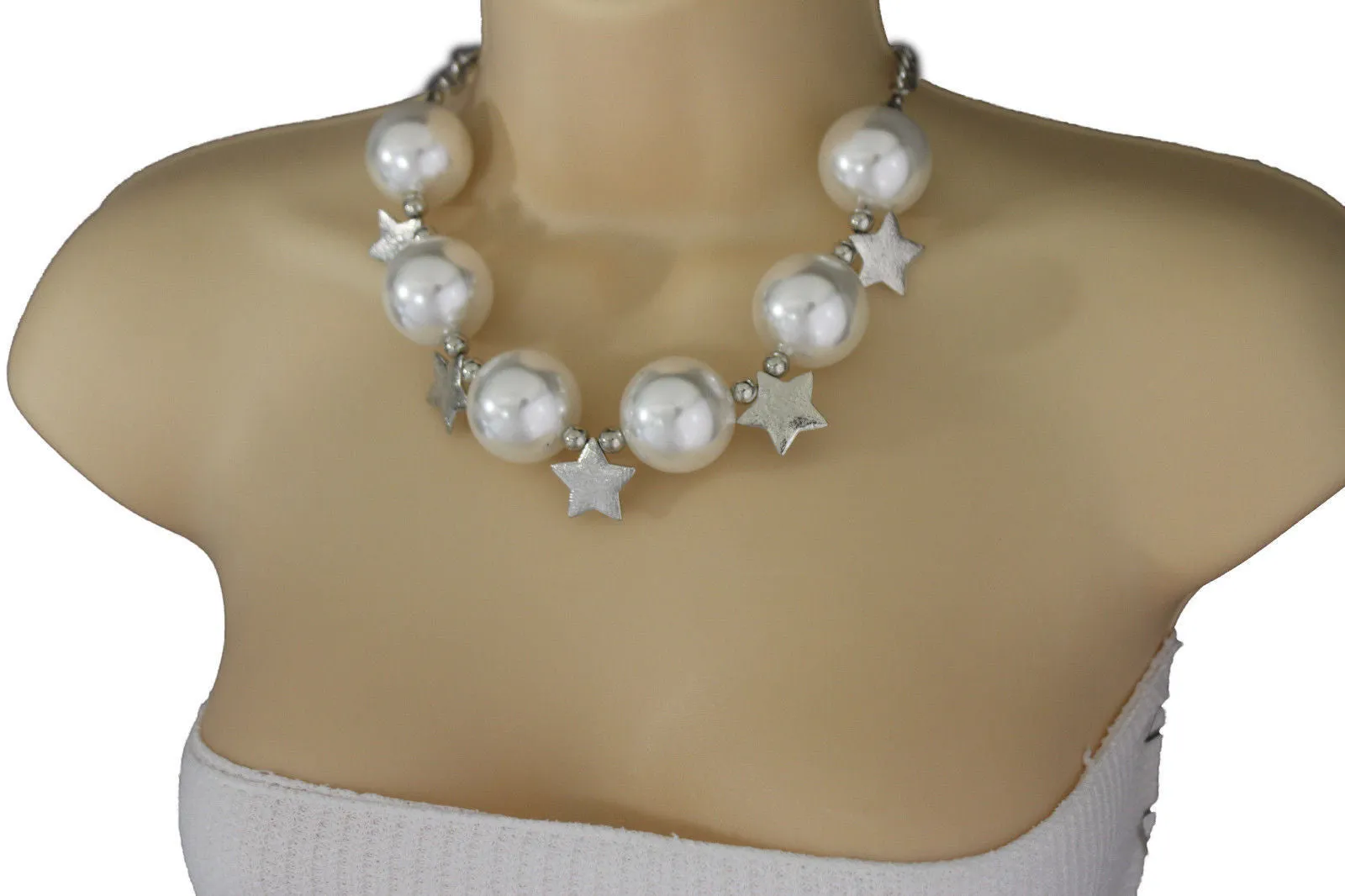 Large Circular Beads with Metal Stars Short Necklace & Earrings Set