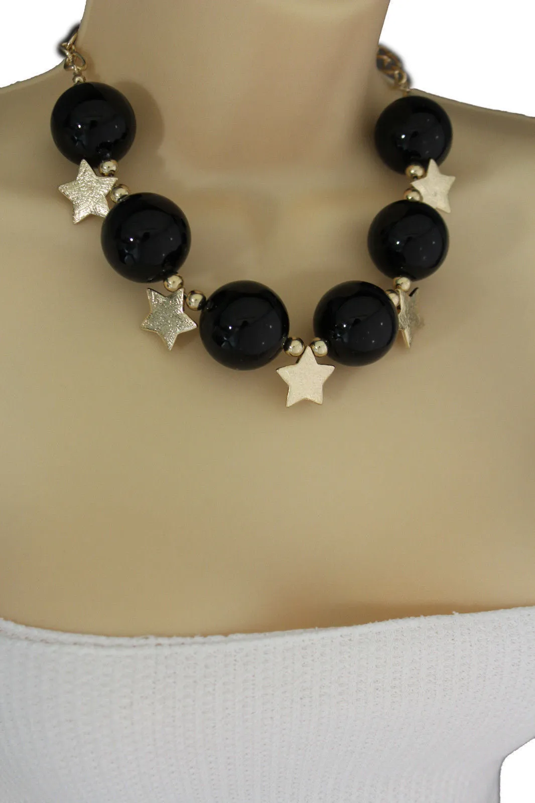 Large Circular Beads with Metal Stars Short Necklace & Earrings Set