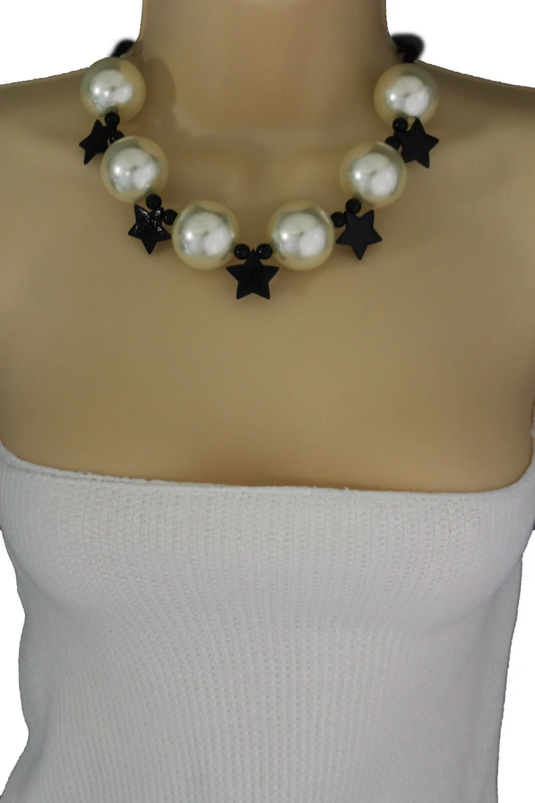 Large Circular Beads with Metal Stars Short Necklace & Earrings Set