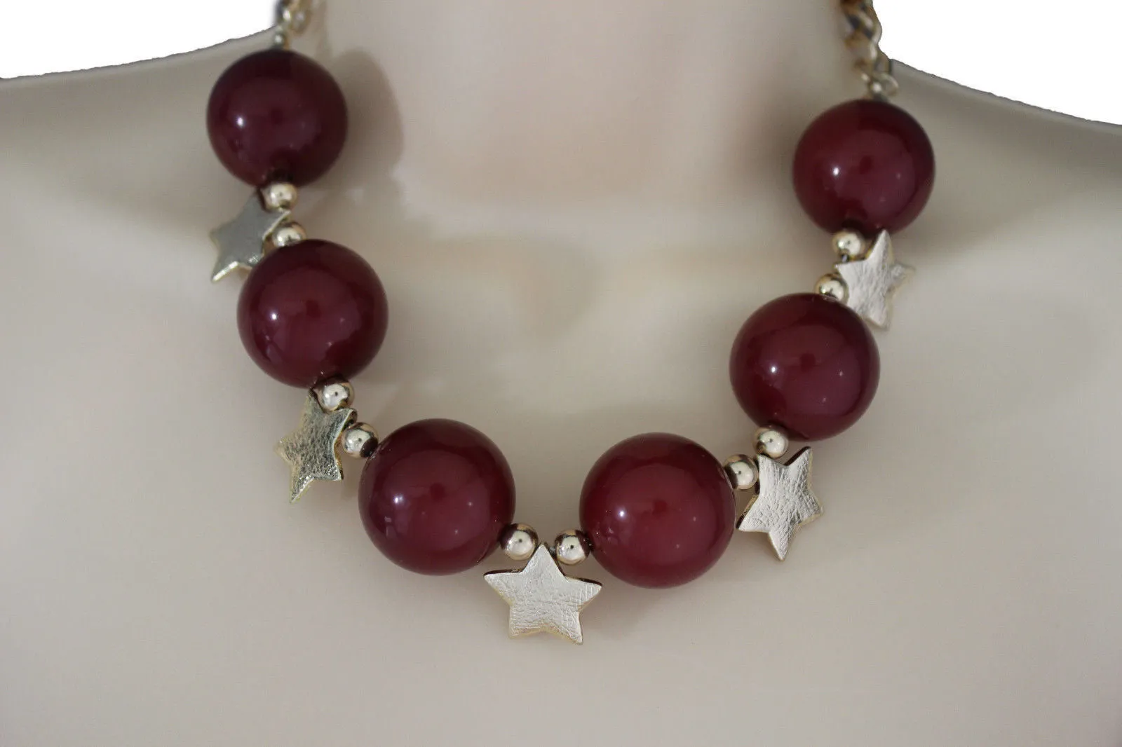 Large Circular Beads with Metal Stars Short Necklace & Earrings Set