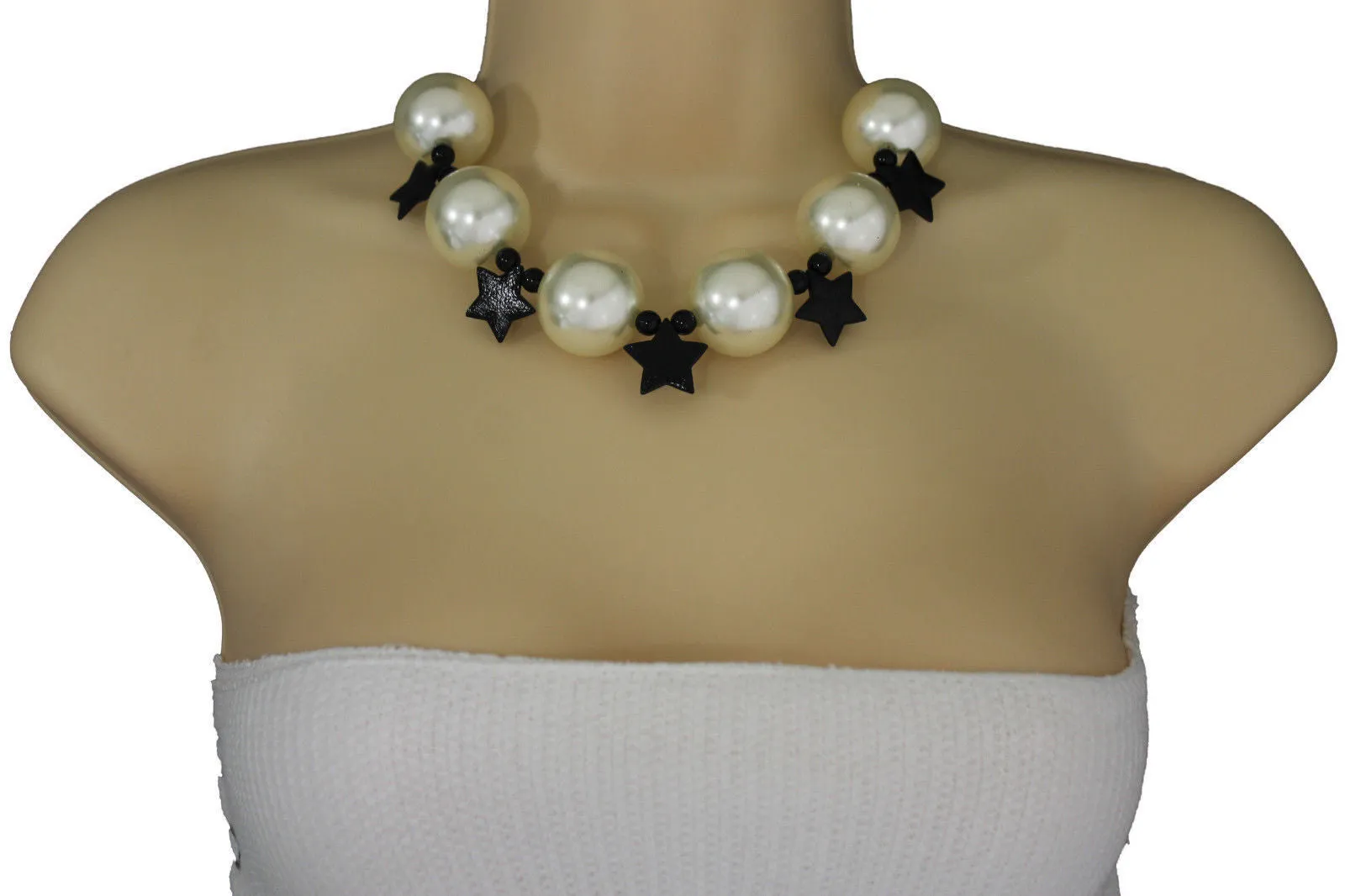 Large Circular Beads with Metal Stars Short Necklace & Earrings Set