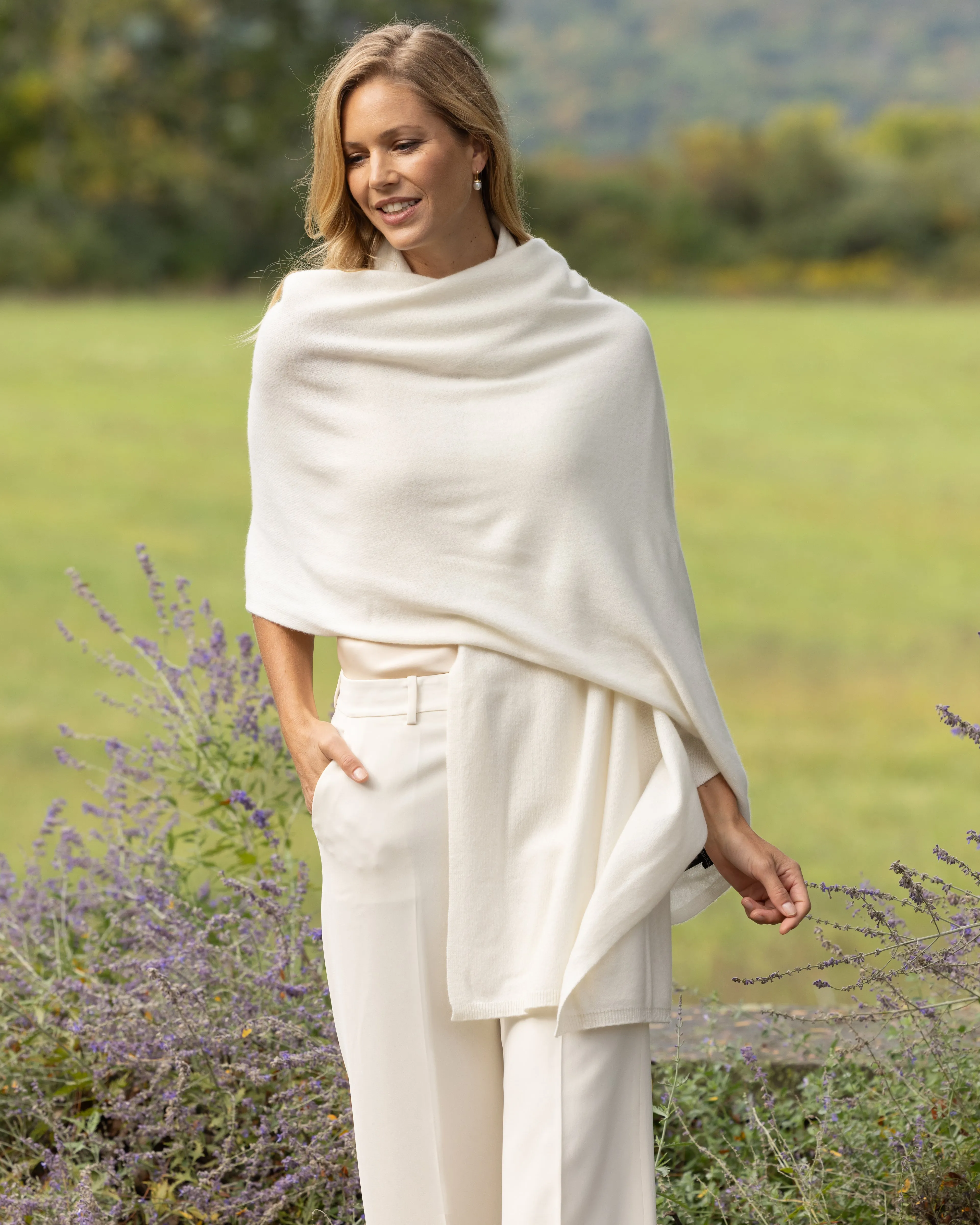 Voyage Cashmere Travel Wrap